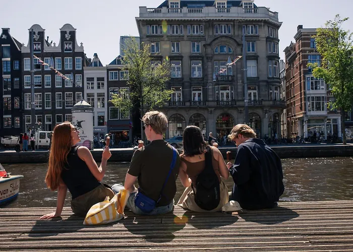 Хостел Stayokay Stadsdoelen *