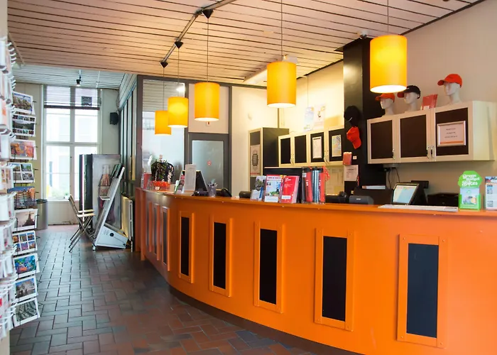 Stayokay Stadsdoelen Хостел *