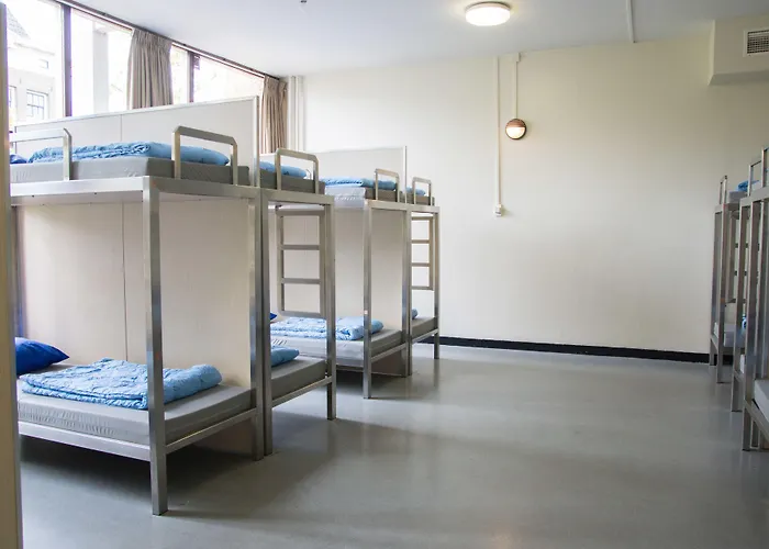 Хостел Stayokay Stadsdoelen *